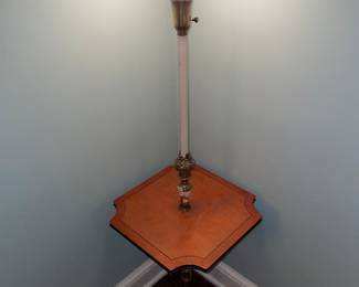 Accent Table W/ Lamp