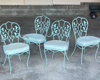 (5pc) MID-CENTURY VINEY CAST IRON PATIO FURNITURE | Outdoor patio dining suite, including two armchairs, two side chairs, and rectangular glass top dining table (H. 36 x 20 x 22 in. Armchair) - h. 29.5 x w. 48 x l. 32 in (table)