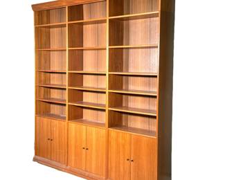 (3pc) TEAK BOOKSHELF CABINET | Mid-century modern bookcase cabinets, three matching sections with a top extender… could probably be made one section lower; h. 83 (approx.) without extension; each unit having open bookshelves over double cabinet doors. - h. 95 x w. 31 x l. 12 in (each bookshelf)
