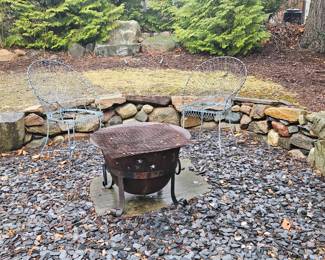Cast iron firepit