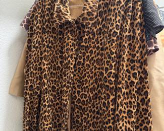 A few Womens Clothing Pieces, Includes scarfs, Shoes and Pants