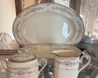Noritake Shenandoah Serving Pieces