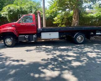 1997 Chevrolet C6500 Kodiak
Ready to work. 256k miles. CAT 3116 Engine, Diesel.
