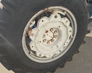 1974 Ford 4000 Tractor