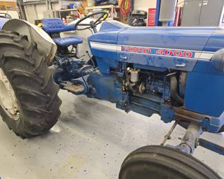 1974 Ford 4000 Tractor