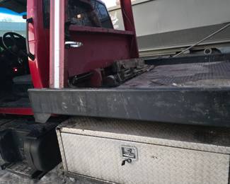 1997 Chevrolet C6500 Kodiak
Ready to work. 256k miles. CAT 3116 Engine, Diesel.