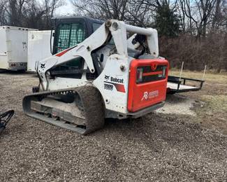 2018 Bobcat Track loader T650 with only 3,755 hours