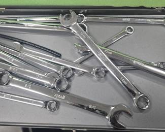 Evolv wrench set
