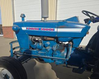 1974 Ford 4000 Tractor