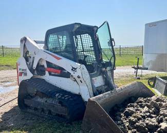 2018 Bobcat Track loader T650 with only 3,755 hours