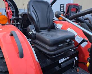 2022 Badboy 4025 H Tractor
Under 100 hours
2200 lb loader lift
Comes with Backhoe and Loader