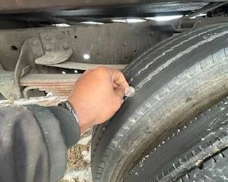 1997 Chevrolet C6500 Kodiak
Ready to work. 256k miles. CAT 3116 Engine, Diesel.