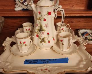 Strawberry tea set with 4 cup & saucers and beautiful matching tray. 