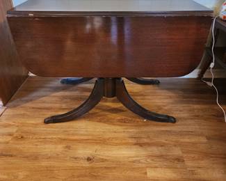 Duncan  Phyfe style drop leaf table.
