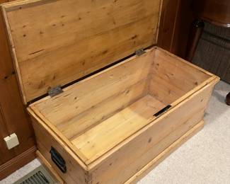 Lift Up Wooden Trunk With Handles