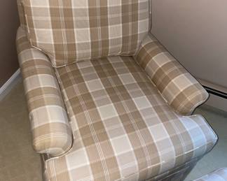 Comfy Brown & White Plaid Upholstered Arm Chair & Matching Ottoman