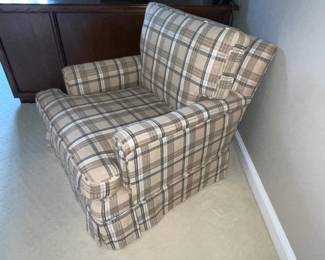 Comfy Plaid Upholstered Arm Chair