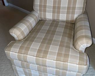 Comfy Brown & White Plaid Upholstered Arm Chair & Matching Ottoman