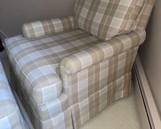 Comfy Brown & White Plaid Upholstered Arm Chair & Matching Ottoman