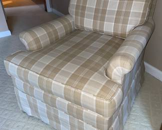 Comfy Brown & White Plaid Upholstered Arm Chair & Matching Ottoman