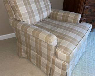 Comfy Brown & White Plaid Upholstered Arm Chair & Matching Ottoman