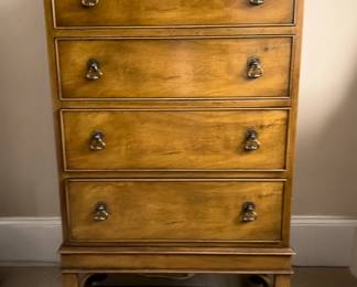 Beacon Hill Old Colony Collections Chest of Drawers
