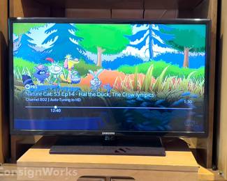 Samsung UN32EH4050F 32 inch LED TV with Remote