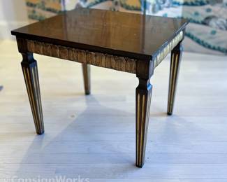 Gilt Wood Acanthus Leaf Apron Side Table