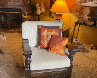 Chunky Mexican chair 