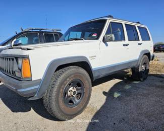 1996 Jeep Cherokee Sport, WHITE