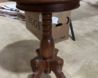 Accent Table