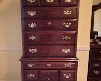 Vintage traditional Federalist Highboy Dresser