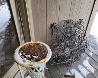 Outdoor decor