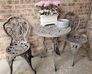Outdoor decor & more