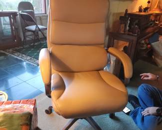 LaZBoy Aberdeen Executive Chair