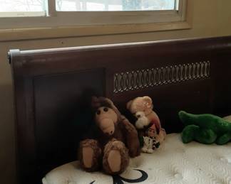 Queen Bed with Alf and friends