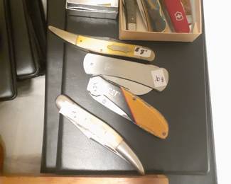 pocket knives most are fair condition