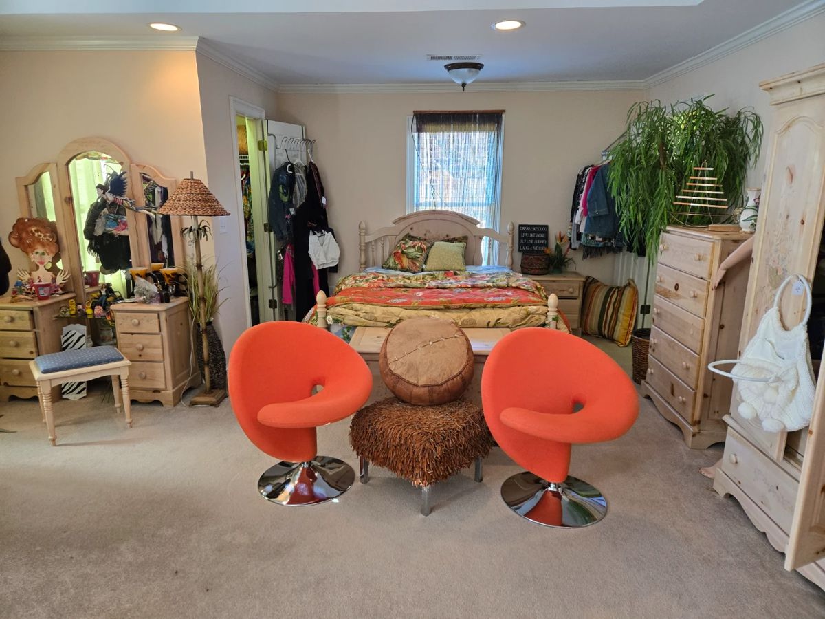 Queen bed