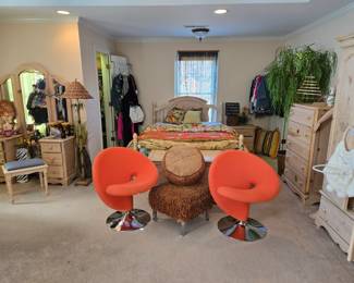 Queen bed