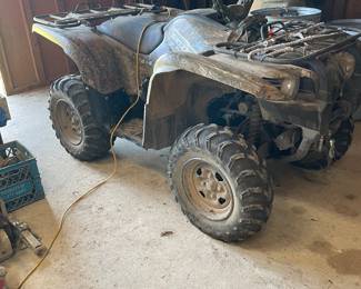 Auction Item https://www.estatesales.net/CA/Yuba-City/95993/marketplace/71854