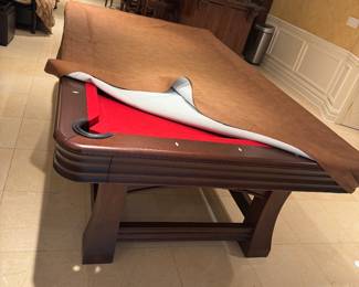 Olhausen "The Savoy Collection" Pooltable with Accessories