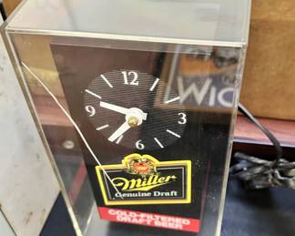 Miller Genuine Draft Light Up Clock