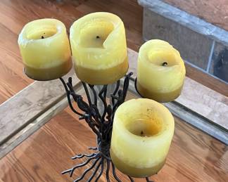 Iron twigs design candle holder