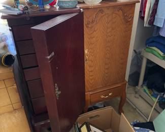 Self standing jewelry boxes $40 each 