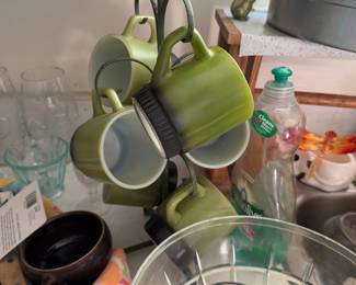 Vintage mug set and hanger $8