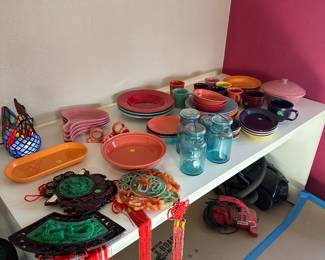 Fiesta ware, vintage canning jars