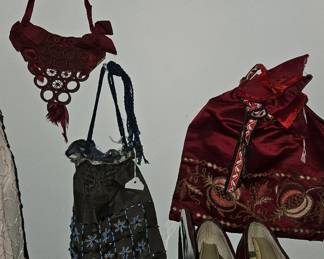 Vintage & antique purses