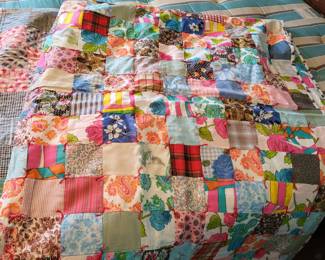 VINTAGE QUILT