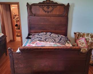 VICTORIAN FULL BED