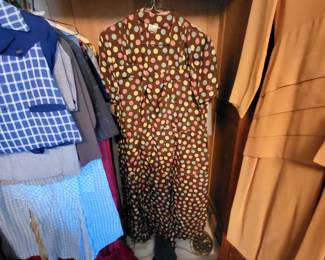 VINTAGE CLOTHES